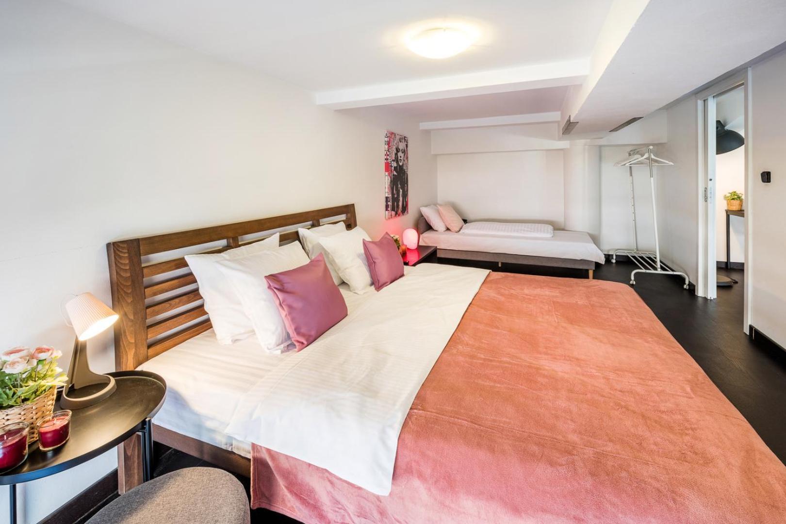 Apartments With Large Balcony, Parking Praga Exterior foto