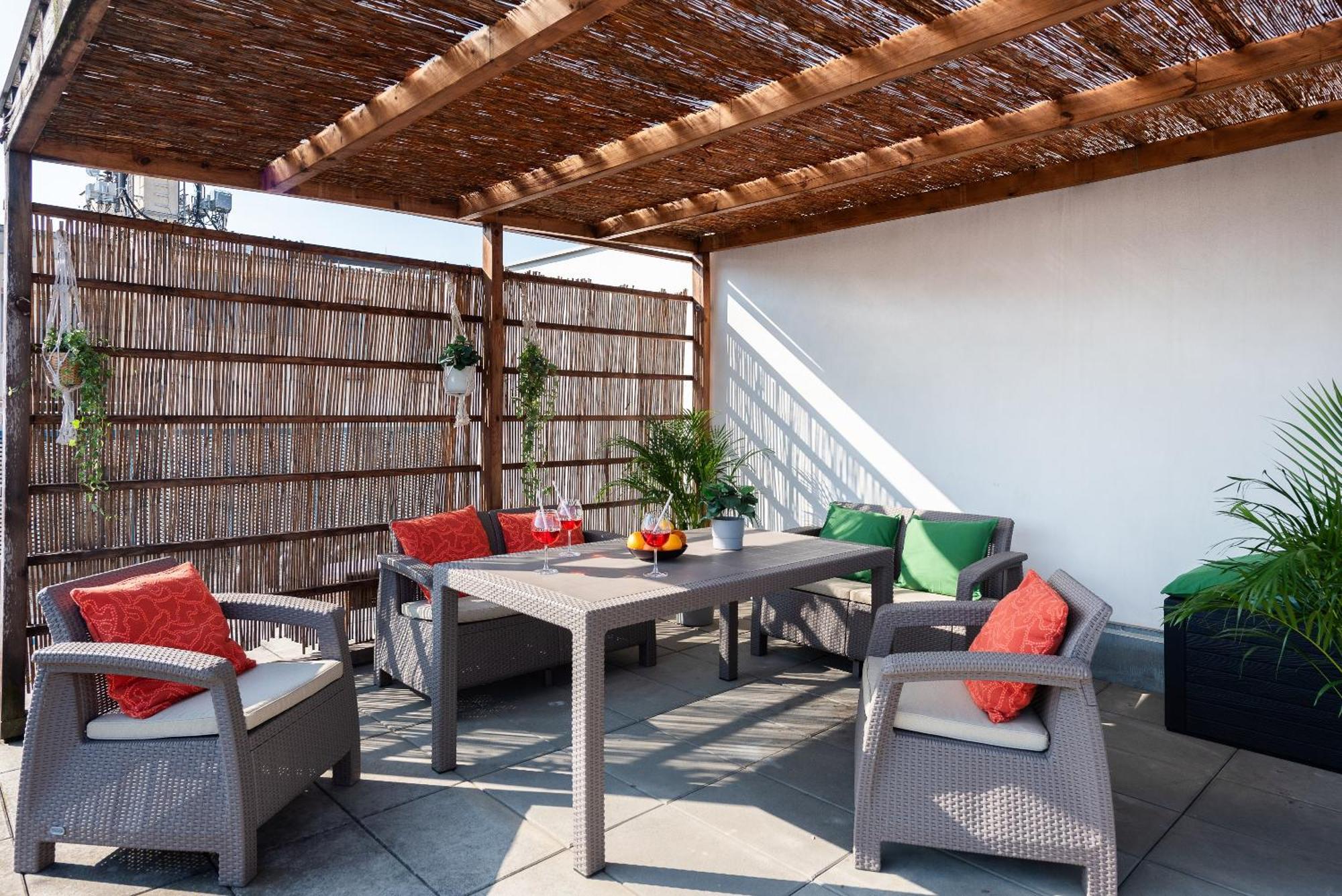 Apartments With Large Balcony, Parking Praga Exterior foto