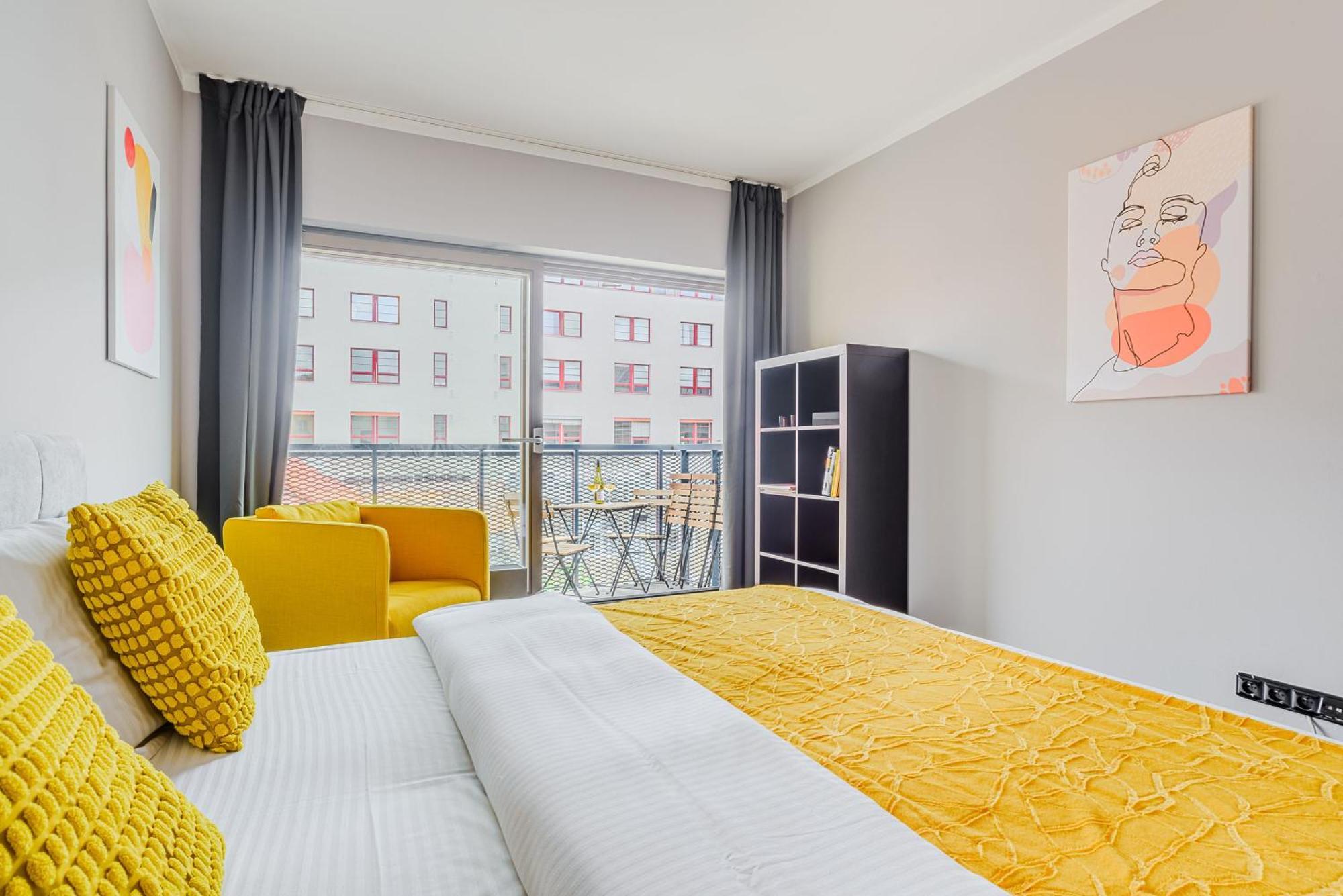 Apartments With Large Balcony, Parking Praga Exterior foto